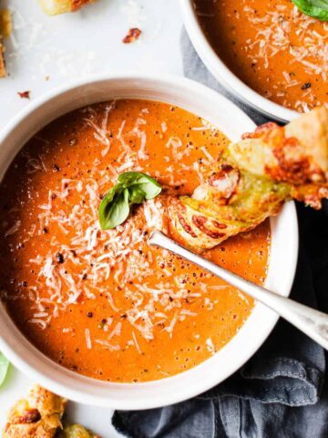 Roasted tomato soup made using fresh tomatoes and red onions.