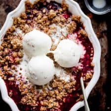 fruit crumble with 5 ingredients.