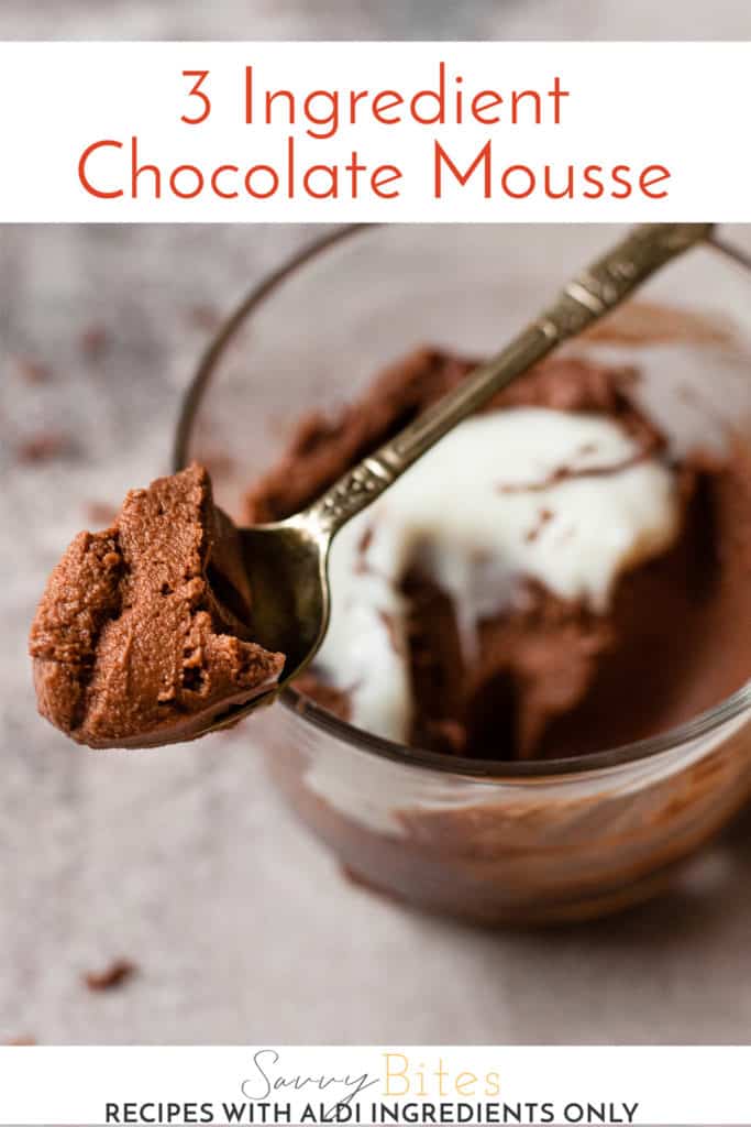Easy chocolate mousse light and fluffy on a spoon with text overlay.