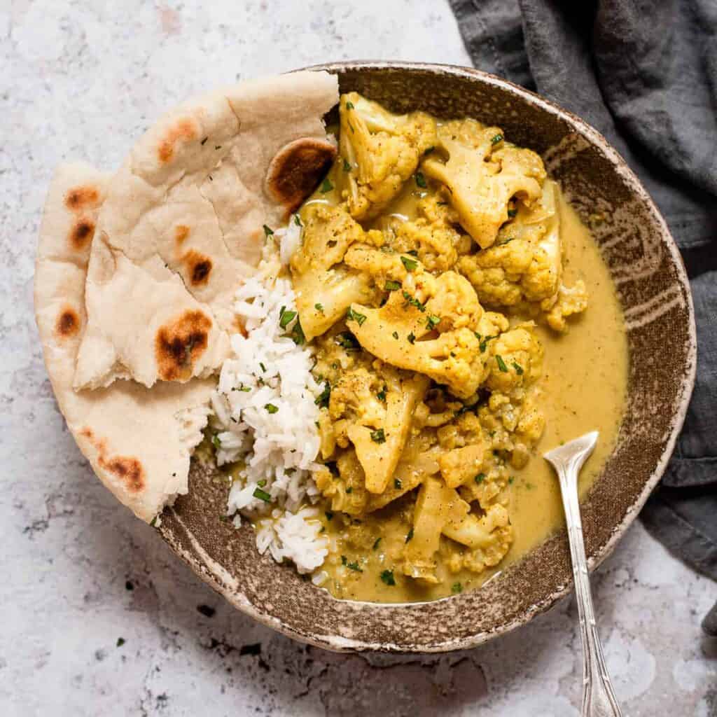 Simple One Pot Cauliflower Curry (Aldi Ingredients) - Savvy Bites