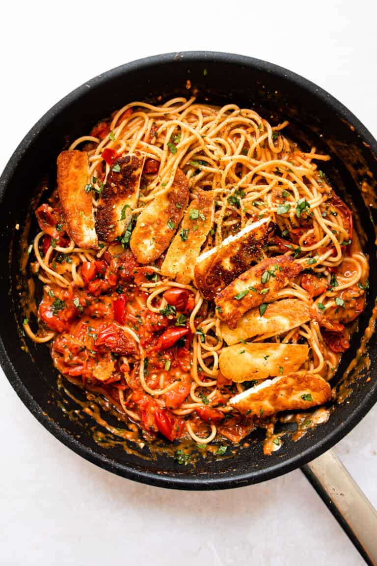 Easy Halloumi Pasta Skillet